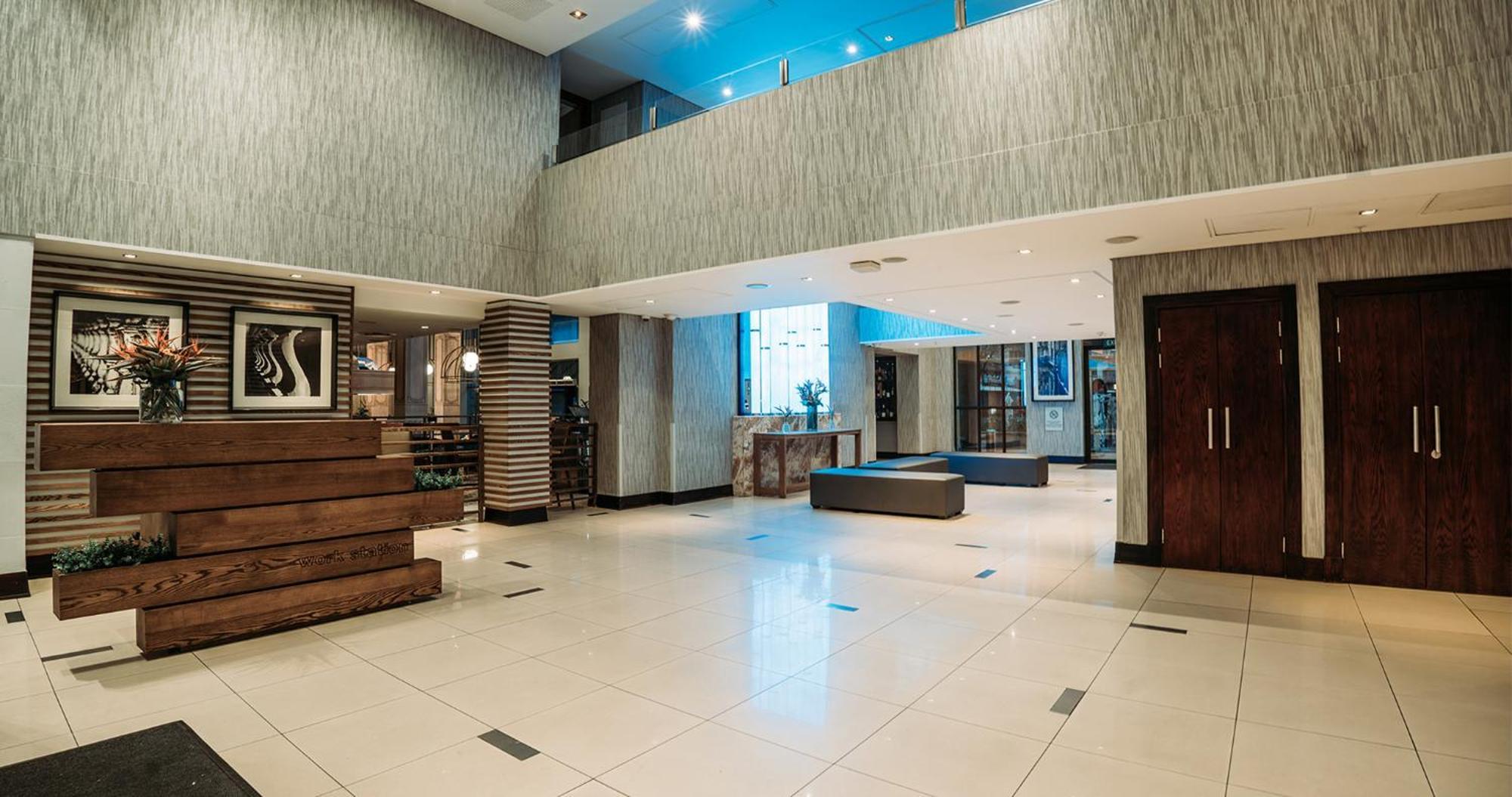 Piazza Hotel Montecasino Сандтон Екстер'єр фото